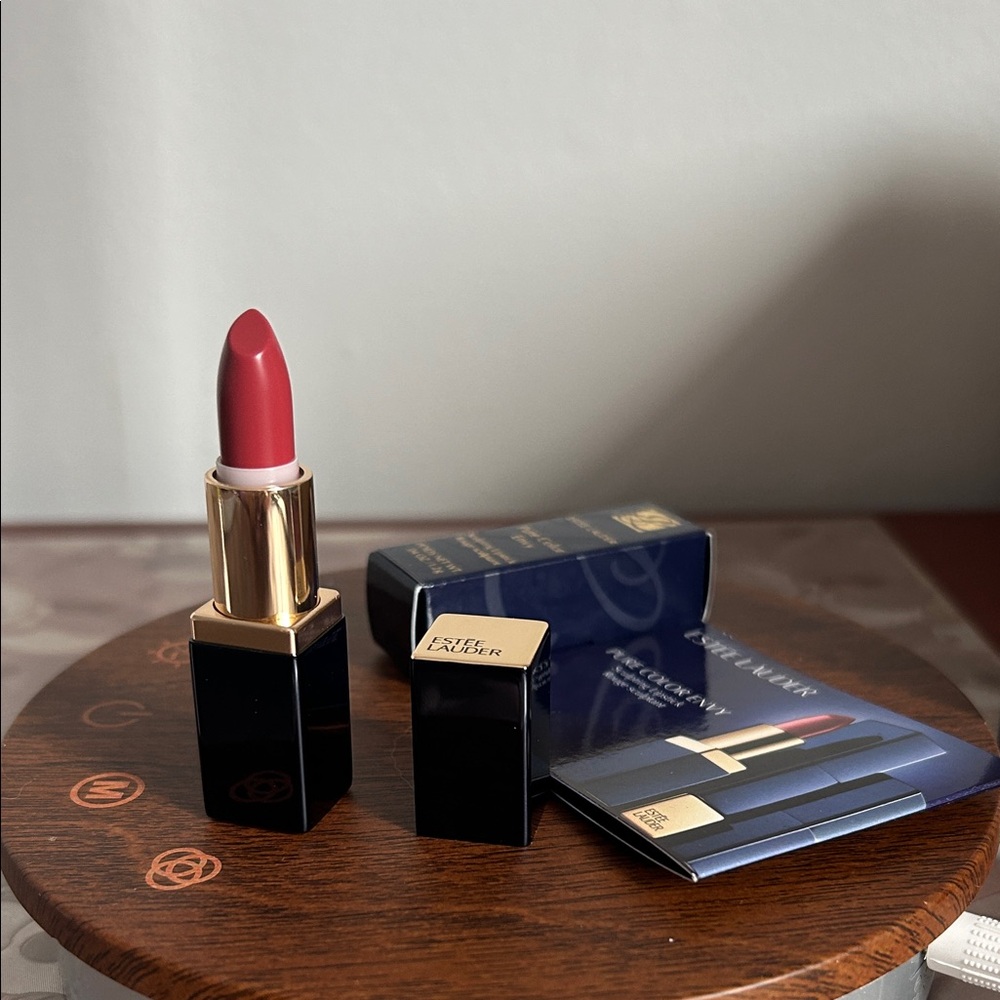 Estee Lauder mini Lipstick～shade 420